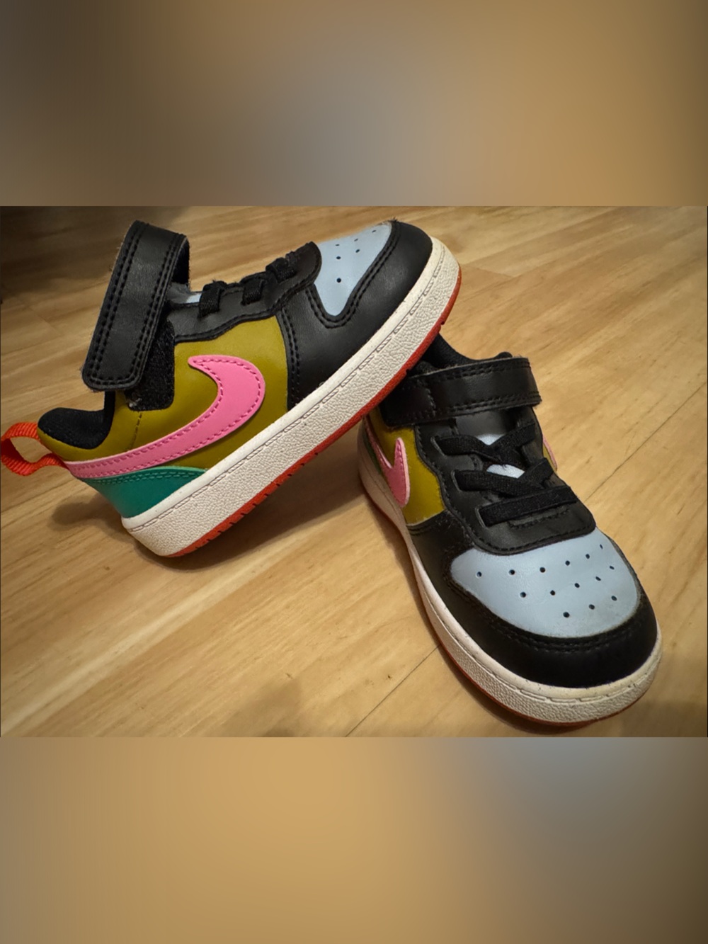 Nike Kids Black, Pink & Light Blue Low-Top Sneakers